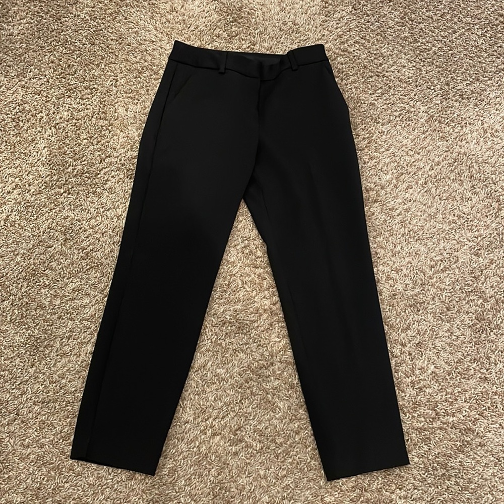 Express columnist ankle pant size 0 Short